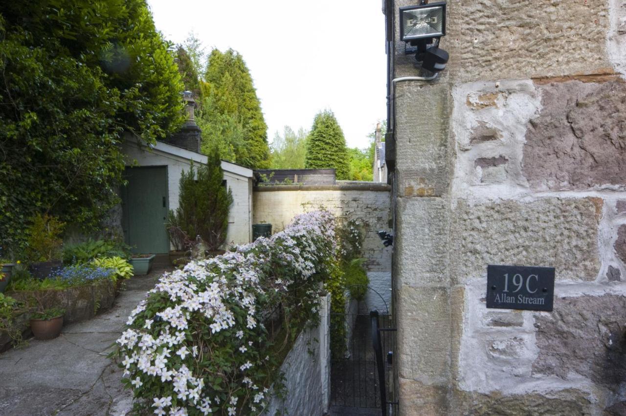 Allan Stream Apartment Bridge of Allan Buitenkant foto